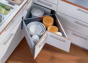 M Height Space Corner,Stainless Steel 650Mm (25-9/16")