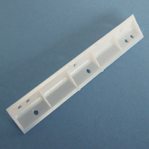 Vertical Corner Brace White 6" X 3/4" X 3/4", Pkg of 50