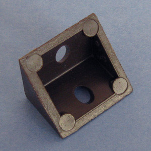 Vertical Corner Brace Brown 1" X 3/4" X 3/4", Pkg of 500