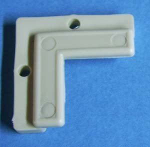 Glass Corner Clip Almond 3/16", Bag of 4