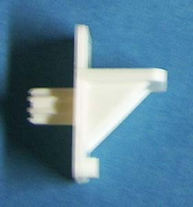 Shelf Support 1/4" - 5/16" fluted peg, White, Bag of 1000