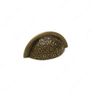 Traditional Cast Iron Pull - 3771, Finish Natural Iron Traditional Cast Iron Pull - 3771, Finish Natural Iron