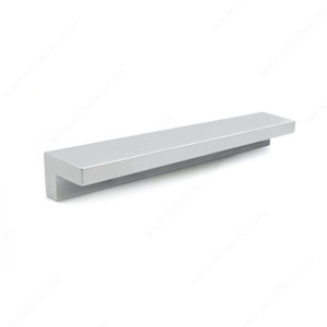 Contemporary Metal Pull - 646, Center to Center 160 mm, Finish Matte Chrome, Length - Overall Dimensions 179 mm Contemporary Metal Pull - 646, Center to Center 160 mm, Finish Matte Chrome, Length - Overall Dimensions 179 mm