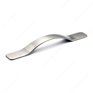 Contemporary Metal Pull - 7791, Center to Center 128 mm, Projection - Overall Dimensions 26 mm Contemporary Metal Pull - 7791, Center to Center 128 mm, Projection - Overall Dimensions 26 mm