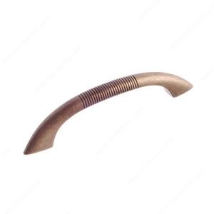 Traditional Metal Pull - 3914, Center to Center 96 mm, Finish Burnished Brass Traditional Metal Pull - 3914, Center to Center 96 mm, Finish Burnished Brass