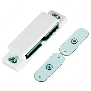 Double Magnetic Latch - Plates and Screws, Color/Finish White PRO-PACK 5