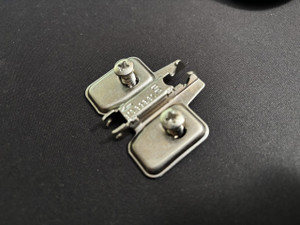 Grass America Nexis 0mm Height Two-Piece Wing Base Plate Euroscrews 318.393.81.0015