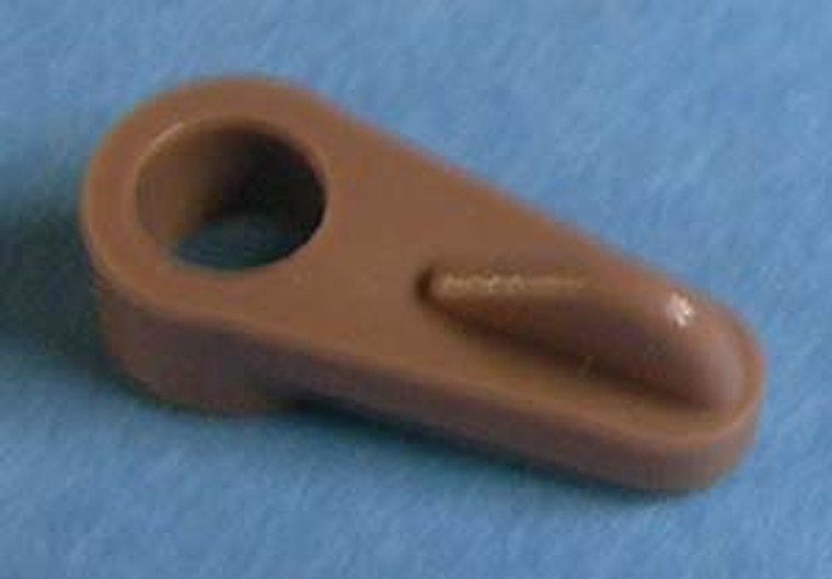 Window Clip Tan 1/16", Bag of 8