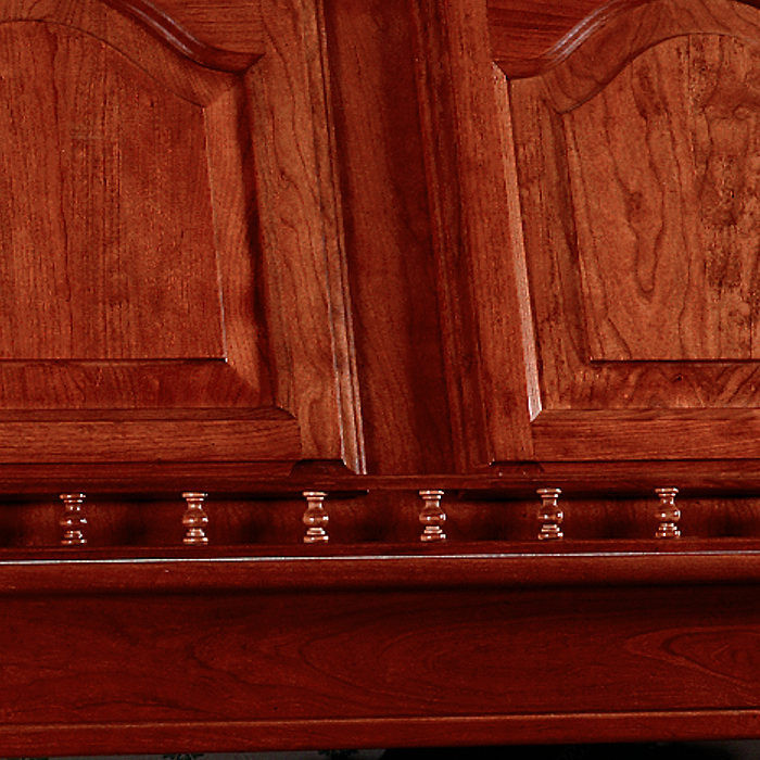 Decorative Spindle Rail, Model 9080, Species Oak, Height 2 3/16 in