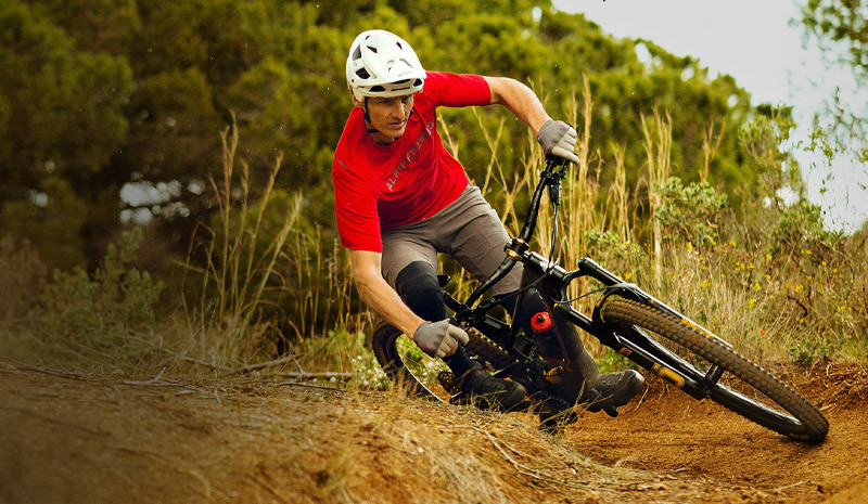 Unveiling the Alpinestars 2024 Clothing Collection: What's New for Cyclists
