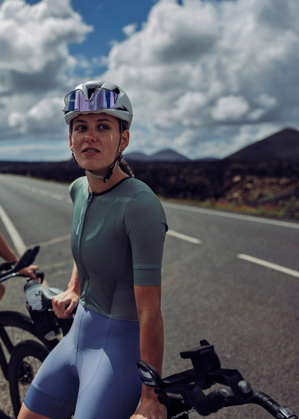 Leaf 26 Short Sleeve Women's Trisuit