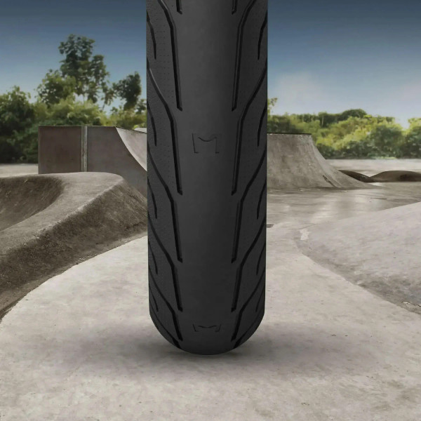 Pilot Freestyle Racing Tyre