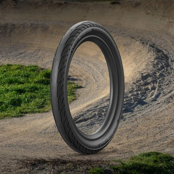 Pilot Freestyle Racing Tyre