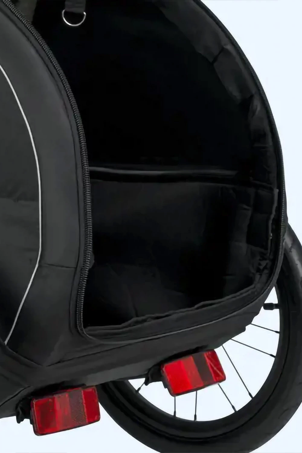 Hamax Pluto L interior floor mat removed from the trailer showing the easy-clean removable washable design for hygiene maintenance