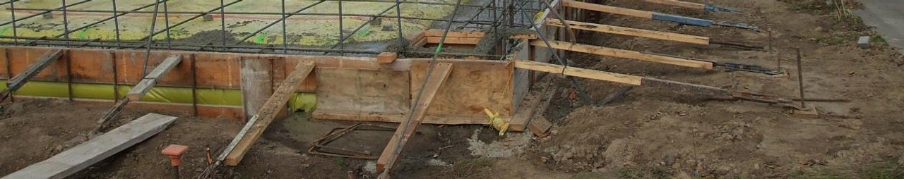 Lumber, Formply, Stakes & Pins Lumber, Formply, Stakes & Pins