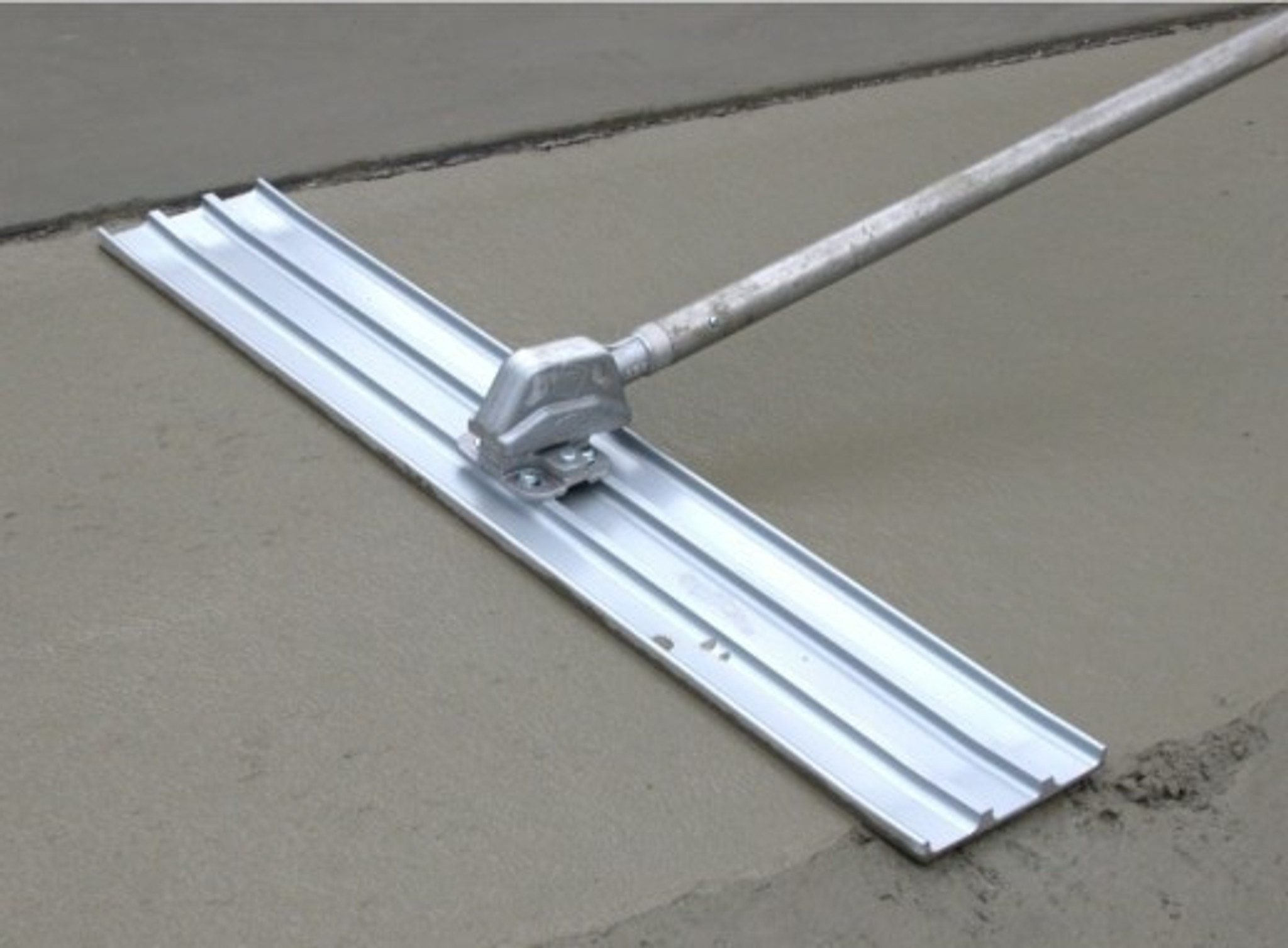 Magnesium Bull Float Blades Unicon Concrete Specialties