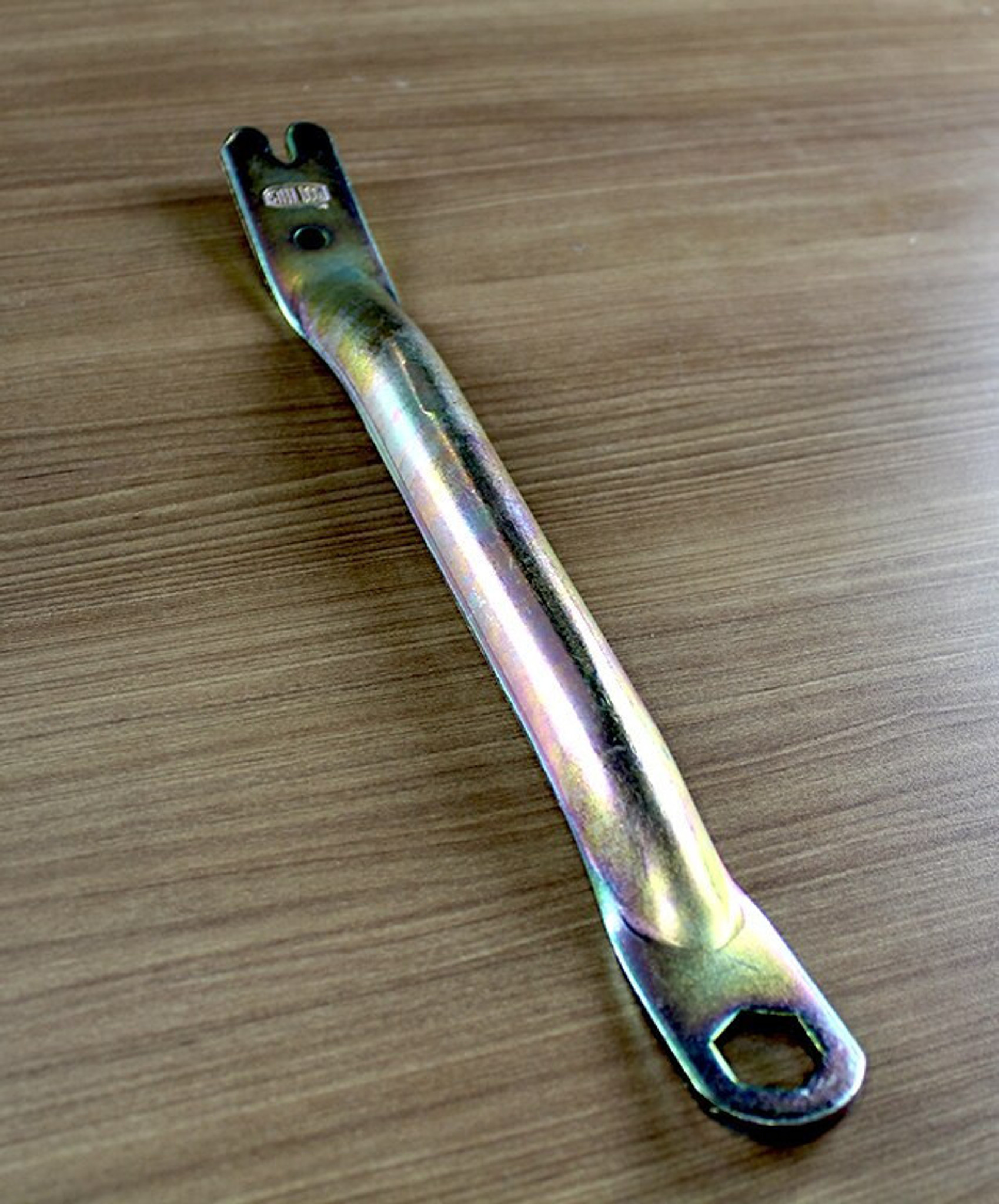 Tie Breaker - Gold (Steel)