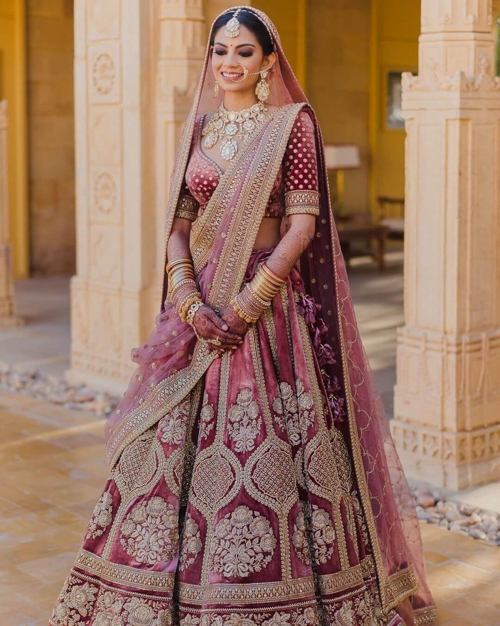 Check Out These Mauve Coloured Lehengas That Are The Talk Of This Wedding  Season! | WeddingBazaar