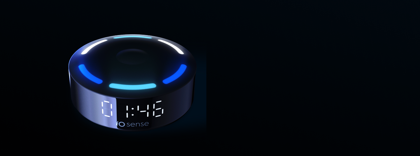 iO Interdental White brush head removes plaque from hard-to reach places.