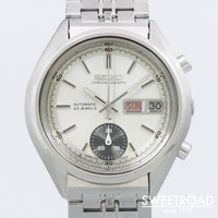 Seiko Chronograph 7018-8000 Vintage  23 Jewels Manual Winding Mens  Watch - Japan Pre-owned Vintage