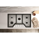 Whirlpool® Table de cuisson au gaz avec grilles en fonte à charnière EZ-2-Lift™, 36 po WCGK5036PS
