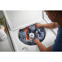 Maytag® Laveuse à chargement vertical avec remplissage profond - 5.2 pi cu CEI MVW4505MW