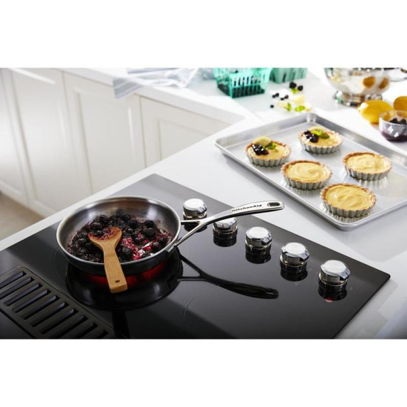 Kitchenaid® Table de cuisson électrique à évacuation descendante avec 4 éléments - 30 po KCED600GBL