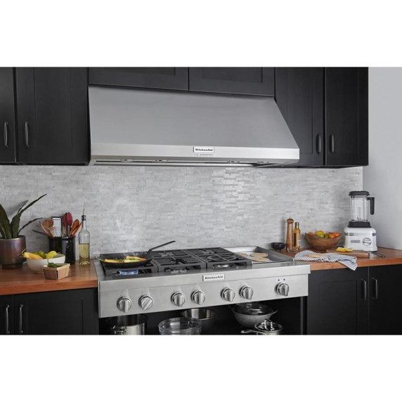Kitchenaid® Table de cuisson commerciale au gaz avec 6 brûleurs et plaque chauffante - 48 po KCGC558JSS
