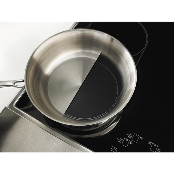 Kitchenaid® Cuisinière à induction et à convection coulissante de 30 pouces avec commandes frontales, 4 brûleurs et friture à air KSIS730PSS