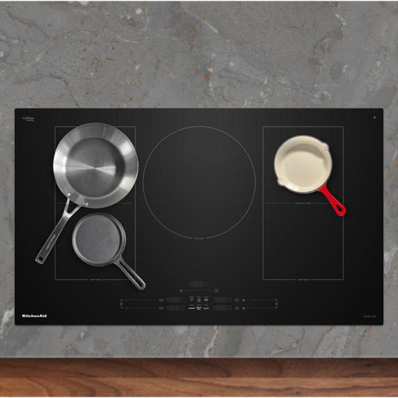 Kitchenaid® Table de cuisson à induction Temp Cook™ avec 5 zones de cuisson - 36 po KCIT736SBL