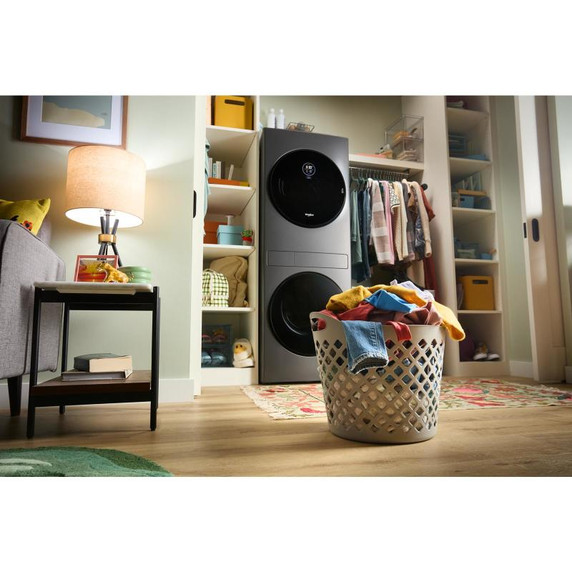 Whirlpool® Tour de lavage compacte certifiée ENERGY STAR® à pompe de chaleur de 24 po avec laveuse de 3,2 pi cu C.E.I. et sécheuse électrique de 4,3 pi cu YWFH5424SJ