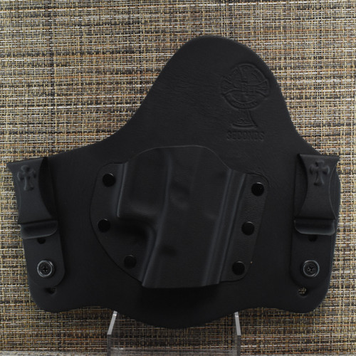 22198 CrossBreed® SuperTuck . GLOCK 17/19 . Right Hand . Black Cow