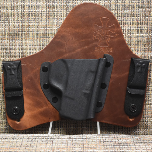 22641 CrossBreed® SuperTuck for SPRINGFIELD XDS . Right Hand . Founders Leather
