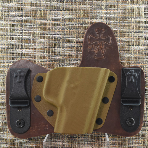 22922 CrossBreed® MiniTuck for WALTHER PPS M2 . Right Hand . Founders Leather . Coyote Tan Pocket