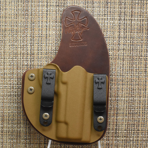 23112 CrossBreed® Reckoning for 1911 3" NO RAIL . Right Hand . Founders Leather . Desert Sand Pocket . Optic Cut . Laser Grip Cut Out
