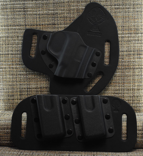 23529 CrossBreed® OWB Carry Package for SMITH & WESSON SHIELD PLUS . Right Hand . Combat and Optic Cut / Dual Mag Carrier