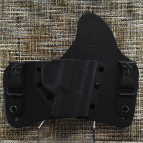 23561 CrossBreed®  SuperTuck for RUGER SR9C . Right Hand . Black Cow . Combat Cut