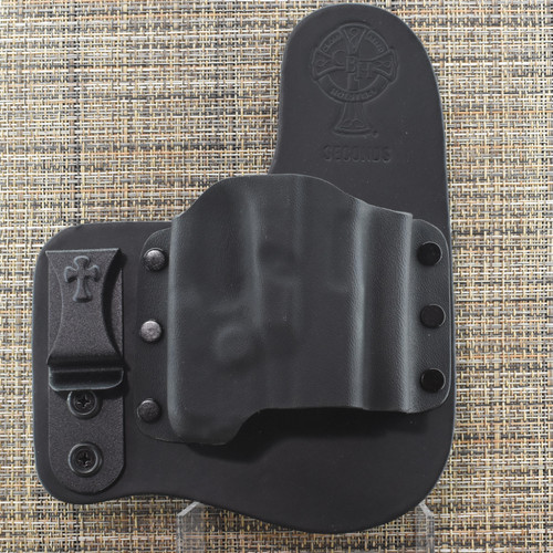 23635 CrossBreed® Freedom Carry for GLOCK 26 / 27 / 28 with STREAMLIGHT TLR-6 . Right Hand . Black Cow . Optic Cut