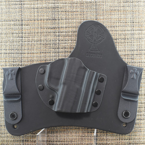 24025 CrossBreed® SuperTuck for SIG P365 SERIES (all except X Macro) . Right Hand . Black Cow . Combat and Optic Cut