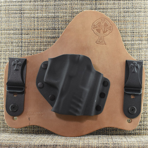 24074 CrossBreed SuperTuck for STACCCATO HD C4X . Right Hand . Horse . Optic Cut