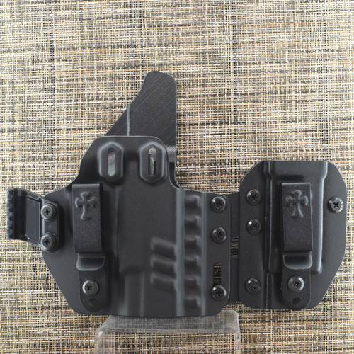 22960 CrossBreed® Rogue System for SMITH & WESSON SHIELD PLUS . Right Hand . Optic Cut