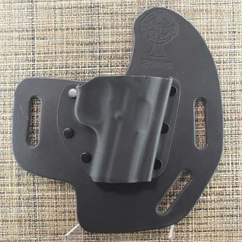 24102 CrossBreed® SuperSlide for SPRINGFIELD SA 35 HIPOWER . Right Hand . Black Cow . Combat Cut