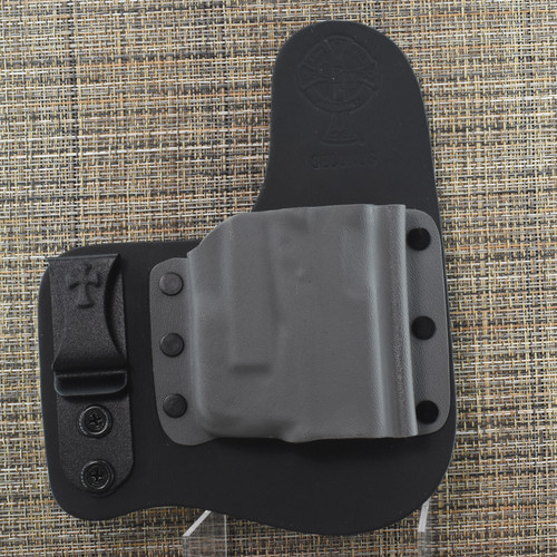 25178 CrossBreed® Freedom Carry for GLOCK 43 / 43x / 48 with STREAMLIGHT TLR-6 . Right Hand . Black Cow . Sniper Grey Pocket