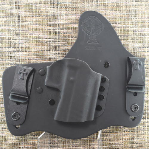 25267 CrossBreed® SuperTuck for STI 2011 / STACCATO SERIES with RAIL . Right Hand . Black Cow . Combat and Optic Cut