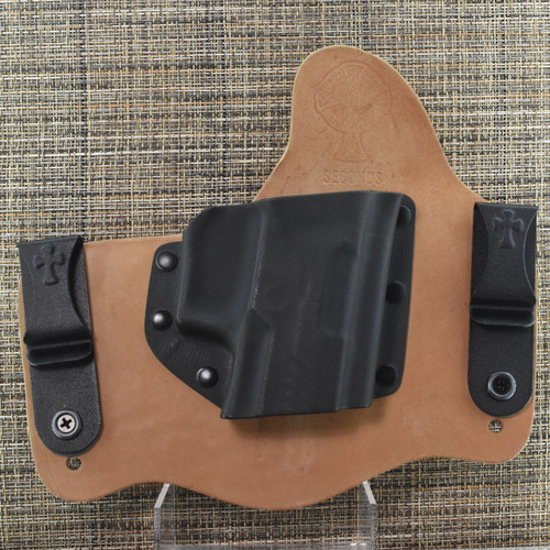 25382 CrossBreed® SuperTuck for SIG P320 SERIES (all except SubCompact) . Right Hand . Horse . Combat Cut