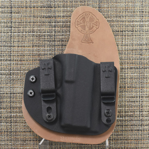 25388 CrossBreed® Reckoning for GLOCK 43/43x . Right Hand . Horse . Optic Cut