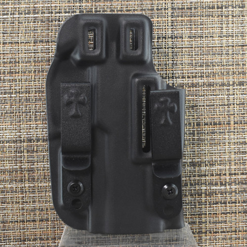 25521 CrossBreed® Reign for SIG P320 SERIES (all except Subcompact) . Optic Cut