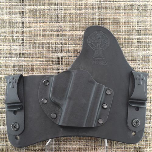 26022 CrossBreed® SuperTuck for SIG P365 / P365 XL . Right Hand . Black Cow . Combat and Optic Cut
