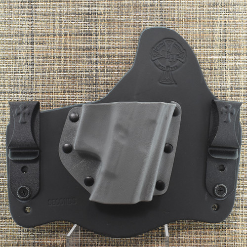 26025 CrossBreed® SuperTuck for GLOCK 17/19 . Right Hand . Black Cow . Combat Cut . Sniper Grey Pocket