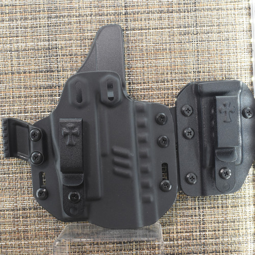 26081 CrossBreed® Rogue System for GLOCK 43mos/43xmos/48mos  (with rail) and STREAMLIGHT TLR -7 SUB . Right Hand . Optic Cut